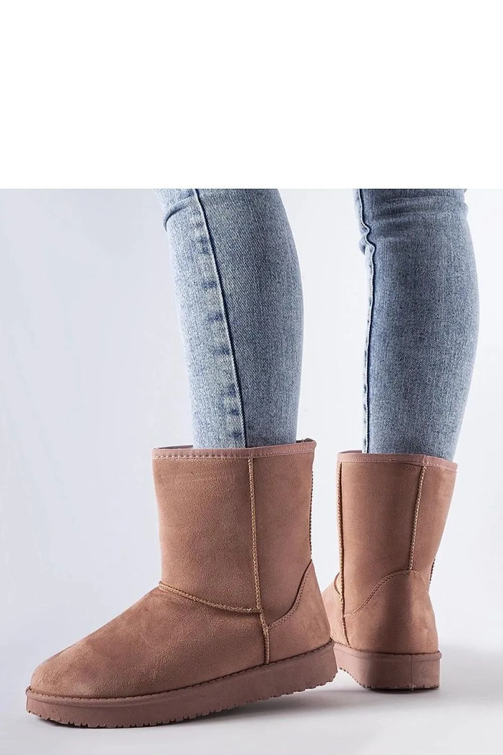 Caramel insulated classic snow boots
