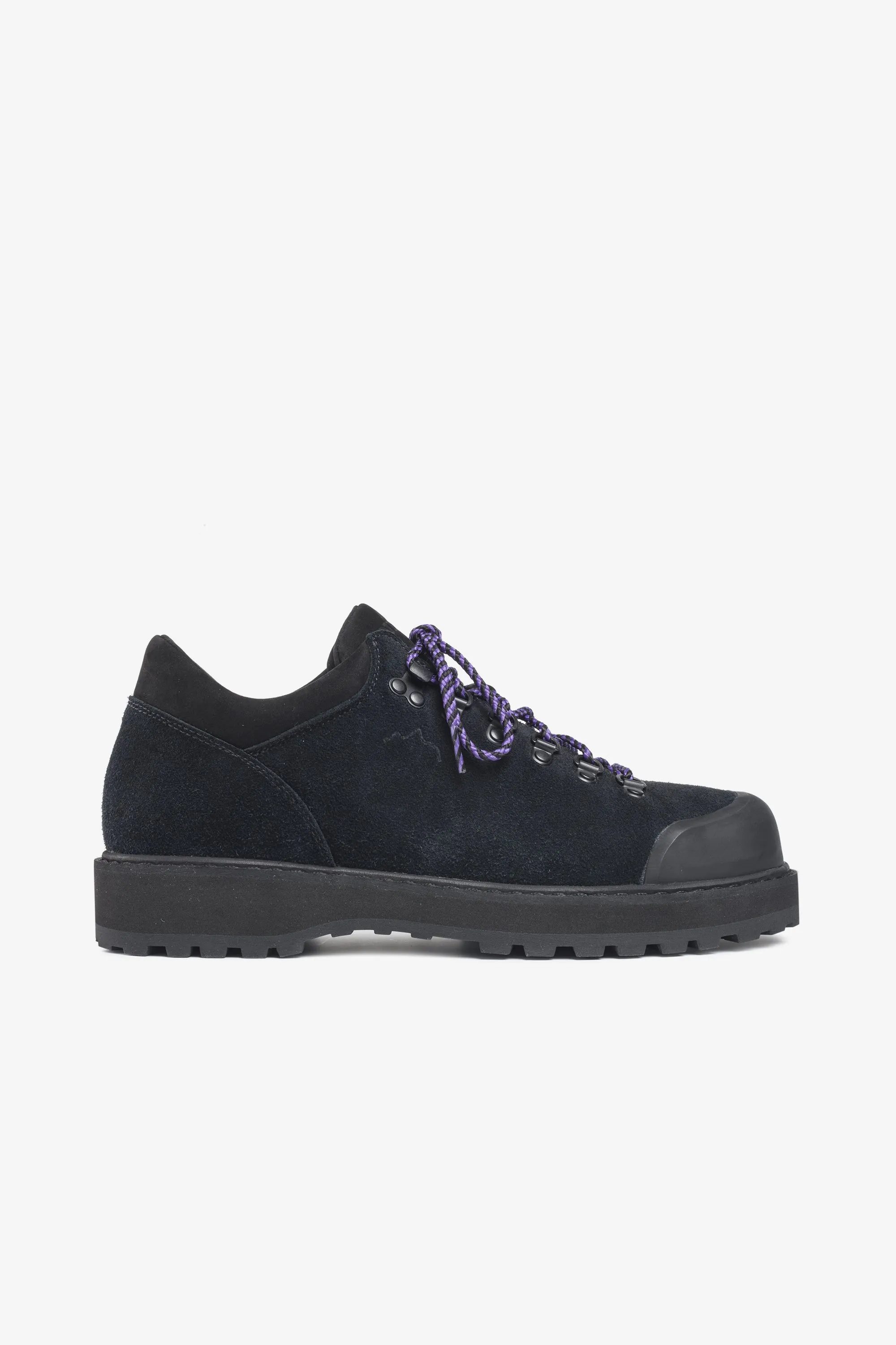 Cornaro Black