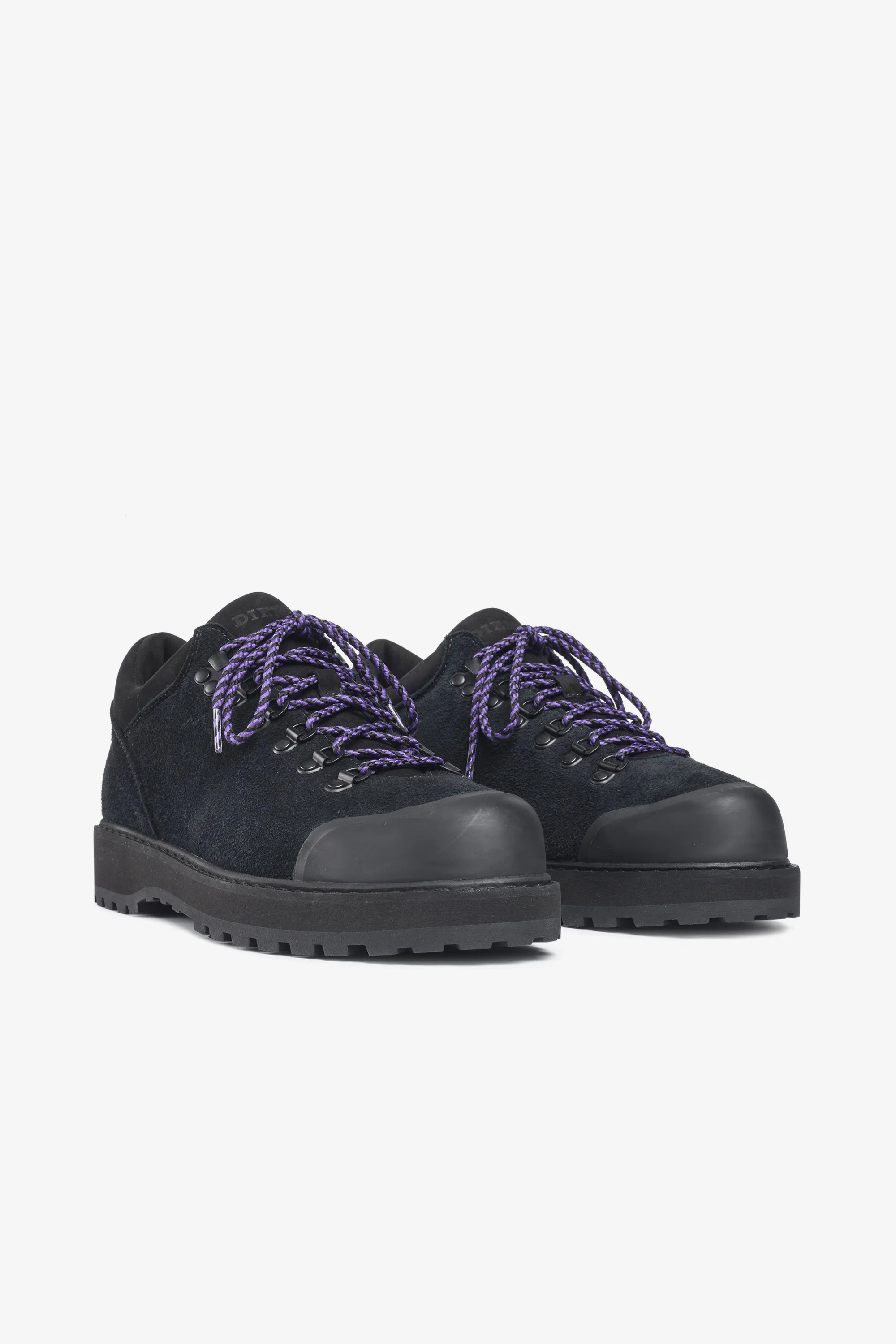 Cornaro Black